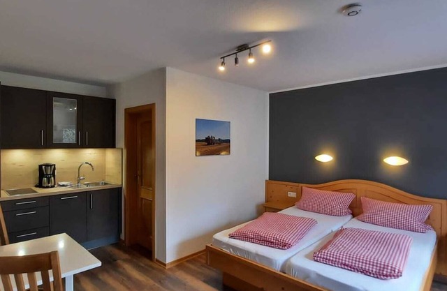 Appartement 'Magnolie' avec terrasse privée, jardin partagé et Wi-Fi