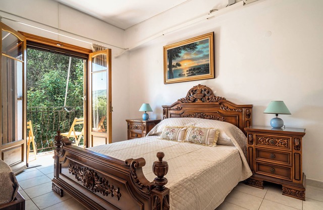 Appartement "Makis Katelios" avec balcon, Wi-Fi et climatisation