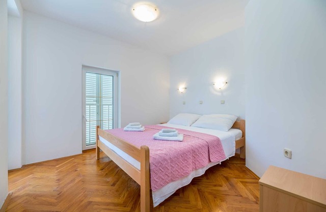 Appartement Melania au deuxième étage avec air conditionné et balcon