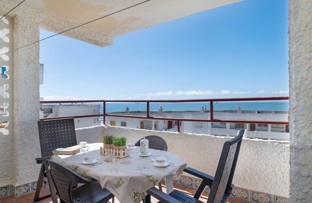 Appartement 'Miramar' avec vue sur la mer, Wi-Fi et climatisation