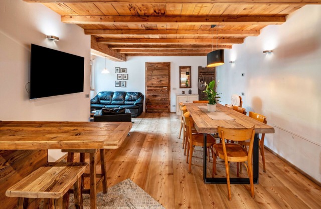 Appartement 'Mountain Dolomiti Apartament Sauna' avec vue sur les montagnes et Wi-Fi