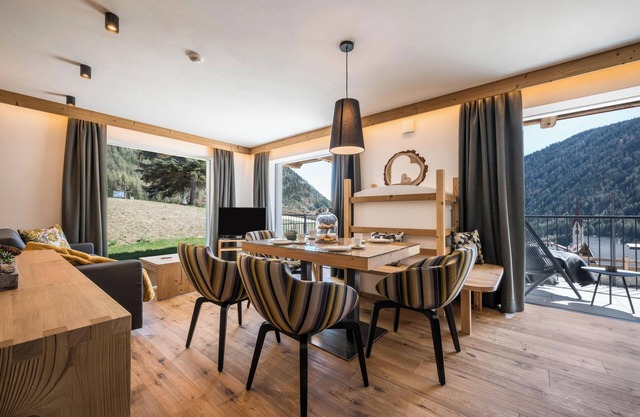 Appartement "Mulin Rudl" près de la station de ski avec vue sur les montagnes, sauna et balcon
