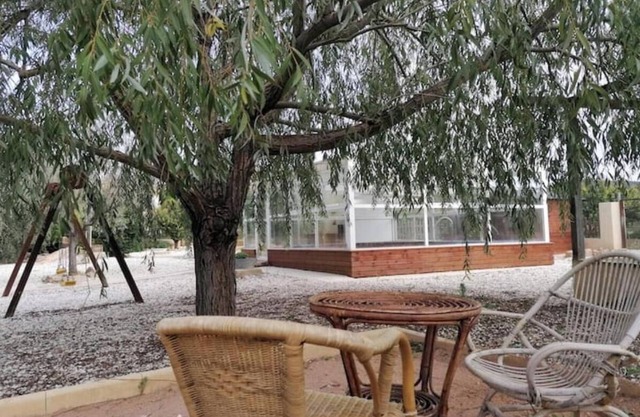 Apartamento 'Noguericas 4' con vistas a la montaña, piscina compartida y Wi-Fi