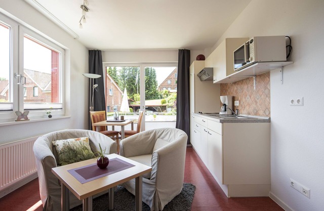 Appartement près de Lübeck et Ratzeburg: balcon, sur le canal Elbe-Lübeck, lac de baignade à 4km