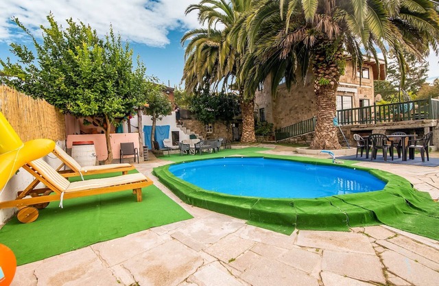 Maison de vacances א Saint-Jacques-de-Compostelle avec piscine