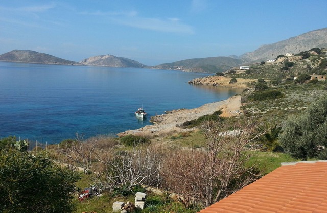 Appartement à côté de la mer et sous les secteurs d'escalade. Endroit calme excellente vue