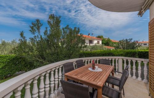 Apartment Nias Place