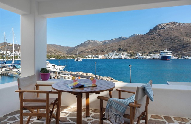 Appartement 'Nicolas House 2' avec vue sur la mer, terrasse privée et climatisation