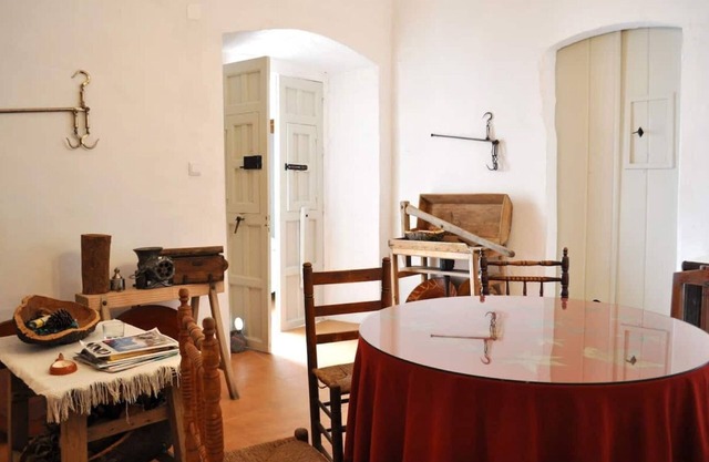 Appartement 'O Quintal - Barrancos' avec terrasse privée et Wi-Fi