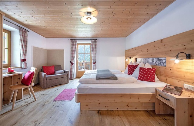 Appartement "Oberglarzhof Zirbel" avec vue sur les montagnes, jardin et Wi-Fi