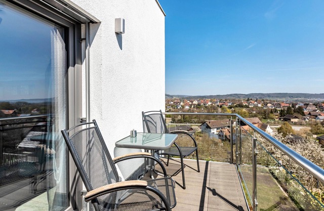 Appartement 'Obersee' avec vue sur le lac, jardin partagé et Wi-Fi