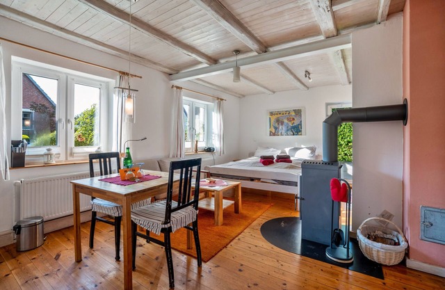 Appartement "Öko Fewo Sturmmöwe" avec terrasse privée, jardin privé et Wi-Fi