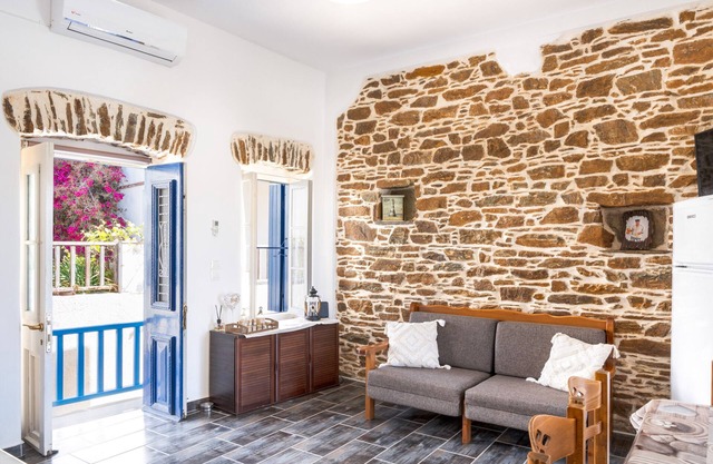 Appartement 'Olga's House Kythnos' avec balcon