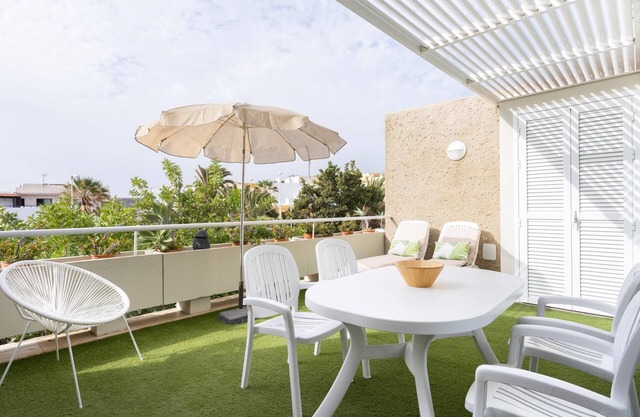 Appartement sur la plage, espace de travail et parking privé - PillowAbroad