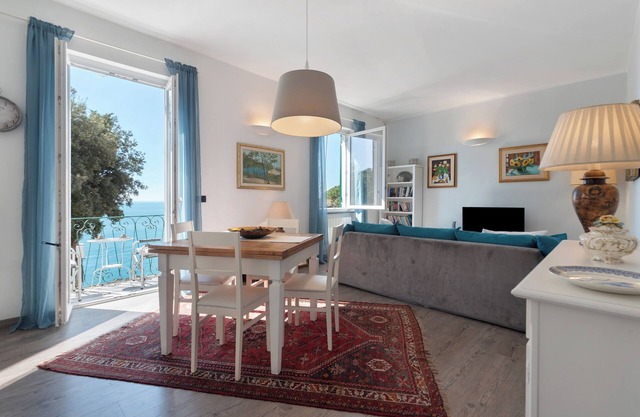 Appartement "Paradise Suite" avec vue sur la mer, Wi-Fi et climatisation