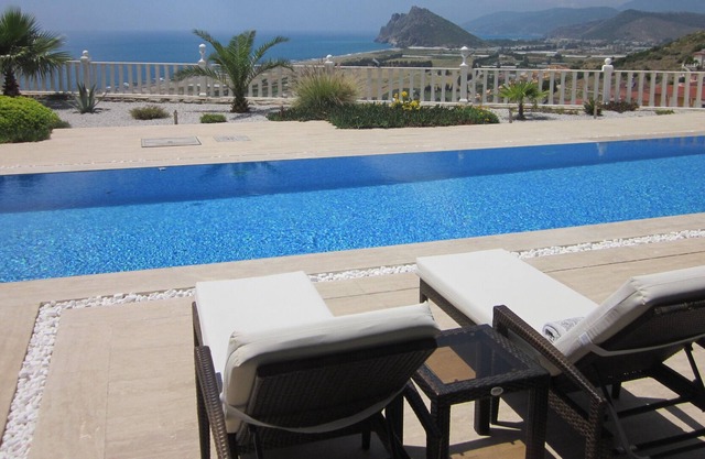 Appartement / piscine / vue sur la mer pour 6 personnes