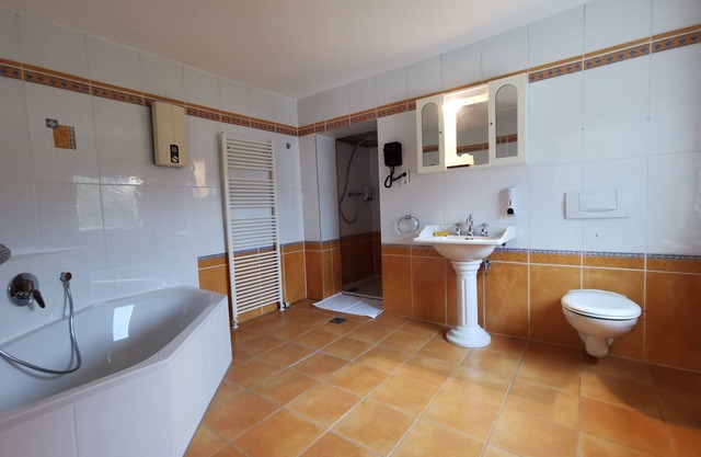 Appartement-Salle de bain privée séparée-Vue sur Jardin