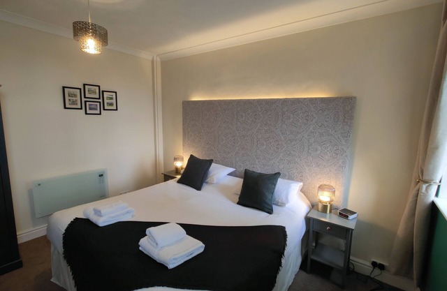Appartement-Salle de bain privée séparée-Pennine