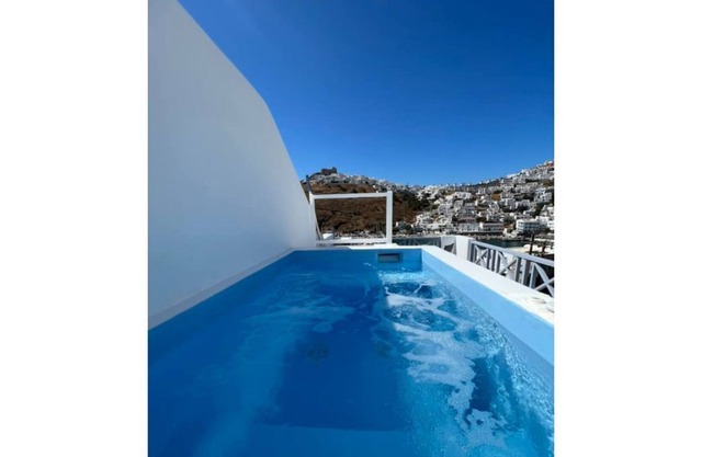 Apartment "Provenzo Suite Levantis" close to the Sea with Wi-Fi