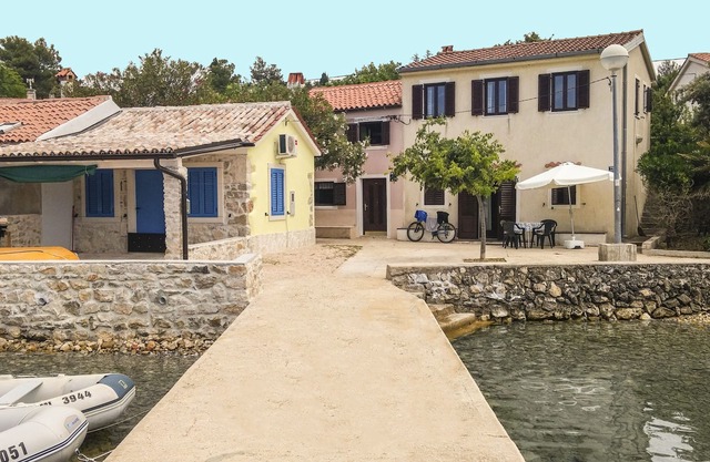 Appartement Punta Orange à seulement 5 m de la mer, île de Cres