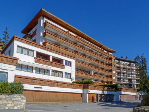 Apartment Résidence Christina Apt- 305 by Interhome