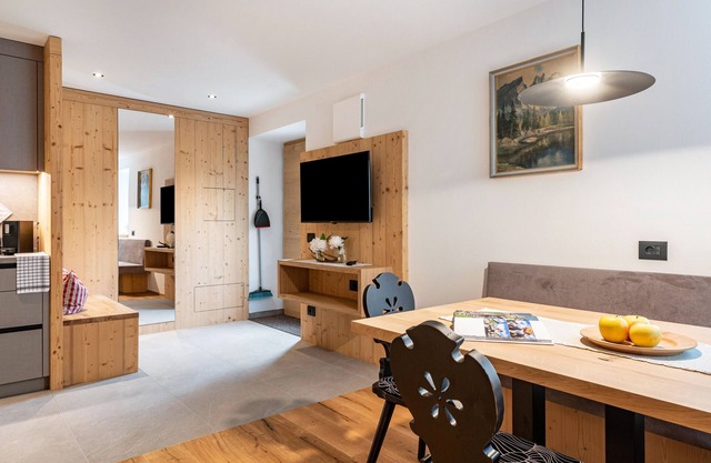 Appartement "Raschötz" avec vue sur les montagnes, jardin partagé et Wi-Fi