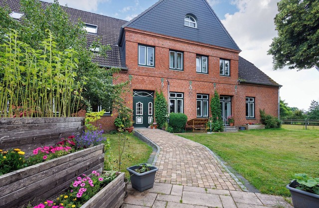 Appartement 'Reit- Und Ferienhof Alte Dorfschule' avec piscine partagée, terrasse privée et Wi-Fi