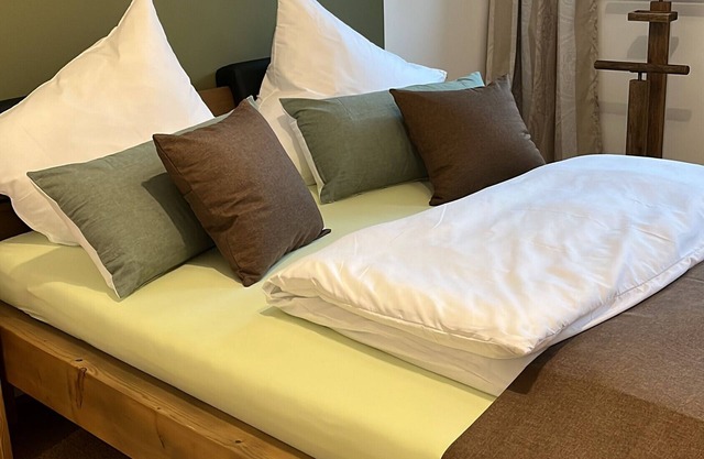Appartement 'Reni's Ferienwohnung' avec balcon et Wi-Fi