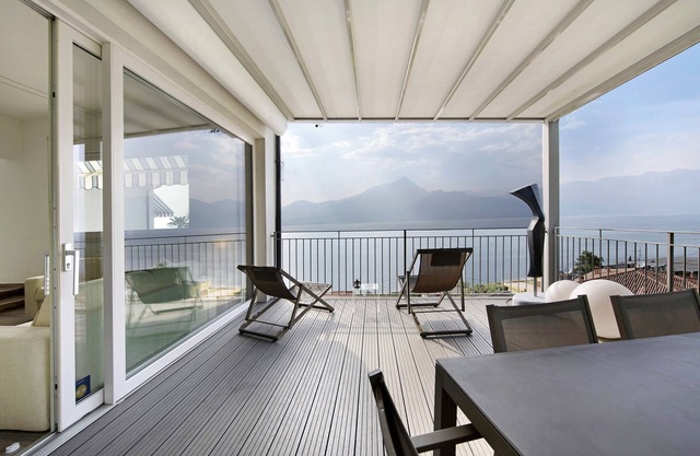 Appartement "Résidence La Mignon Terrazza" avec vue sur le lac, climatisation et terrasse
