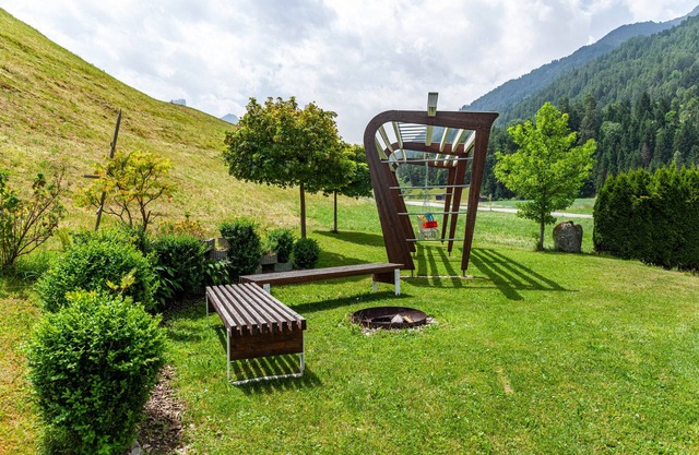 Appartement "Robi" avec vue sur les montagnes, jardin et Wi-Fi.