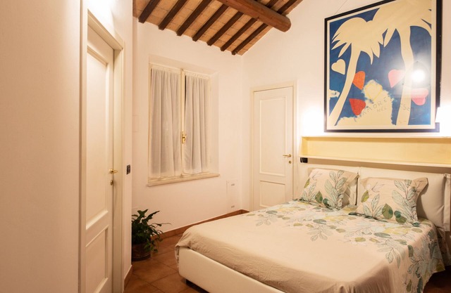 Appartement 'Romantica Corte Degli Estensi' avec terrasse privée, Wi-Fi et climatisation