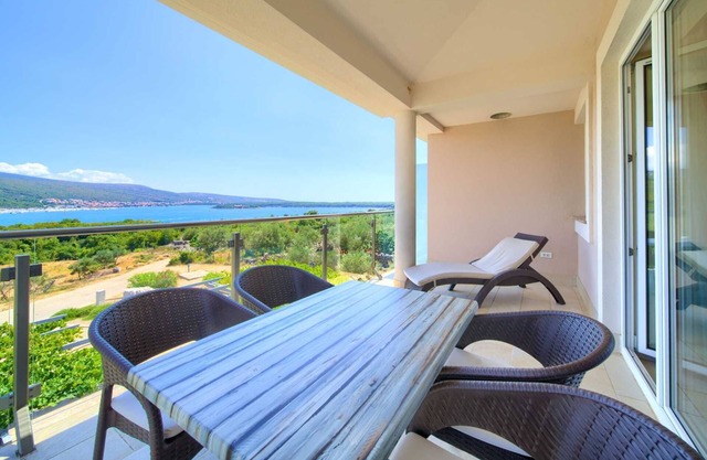 Appartement ROYAL 2 avec piscine et jacuzzi