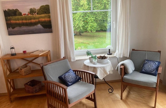 Appartement 'Seeblick Kummerow' avec vue sur le lac, terrasse partagée et Wi-Fi