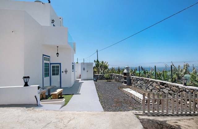 Apartment 'Solaris' with Sea View, Private Terrace and Wi-Fi