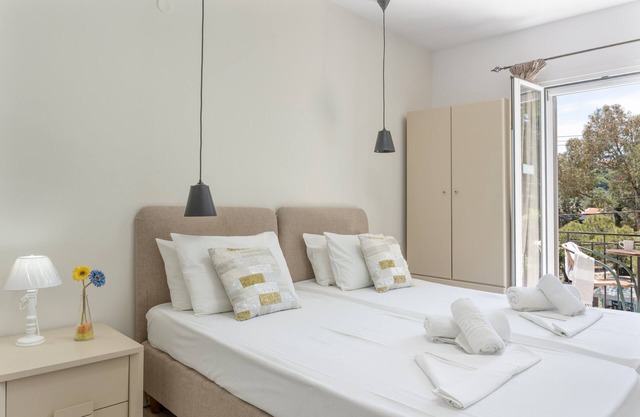 Apartment 'Studio No 11' with Shared Pool, Wi-Fi and Air Conditioning