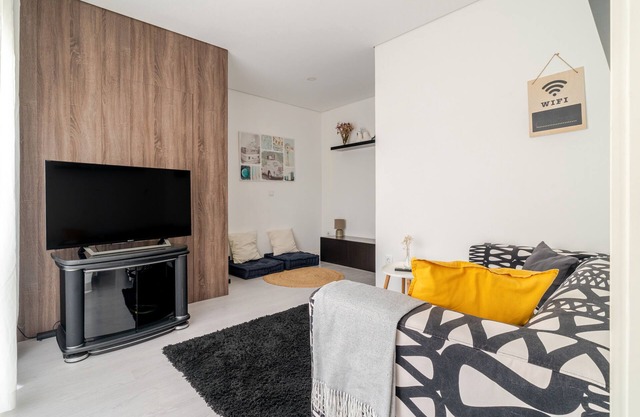 Apartment 'T1+1' with Wi-Fi
