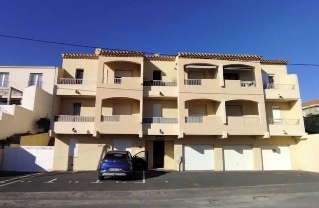 Appartement T3 RDC avec terrasse - 5mn de la mer