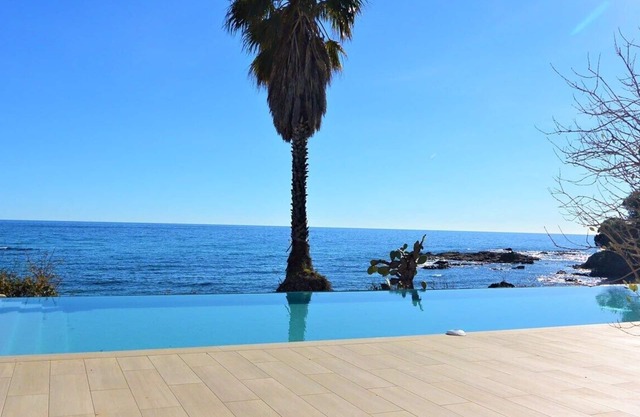 APPARTEMENT "TADO" RDC - Classé 3***- PISCINE EN RESIDENCE - SOLENZARA