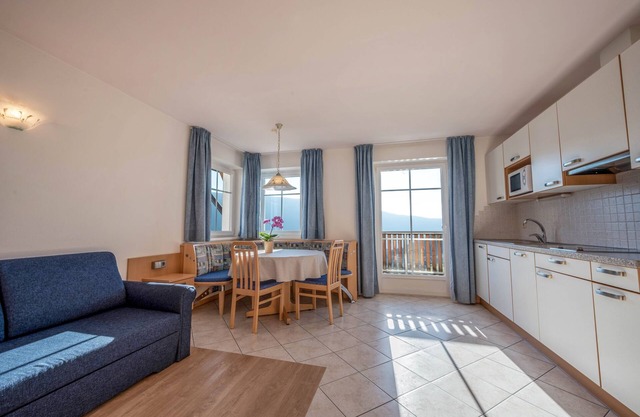 Appartement "Treyer 4 Typ B" avec vue sur les montagnes, Wi-Fi, balcon et jardin