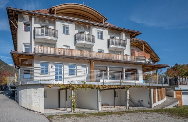 Appartement "Treyer 6 Typ B" avec vue sur les montagnes, Wi-Fi, balcon et jardin