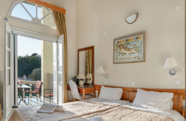 Appartement 'Two-Bedroom No 4' avec vue sur mer, Wi-Fi et climatisation