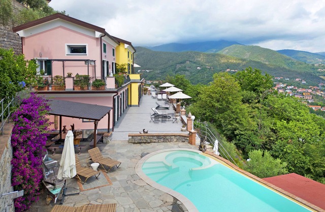 Appartement 'Villa Lice - Vigneto' avec vue sur la montagne, Wi-Fi et climatisation