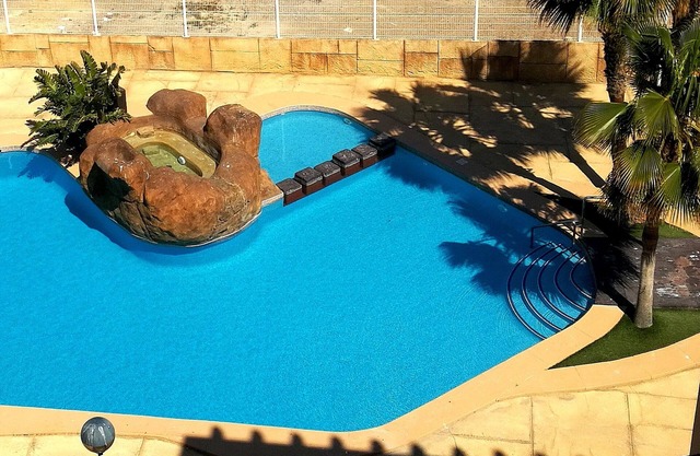 Appartement avec piscine près du centre et de la plage