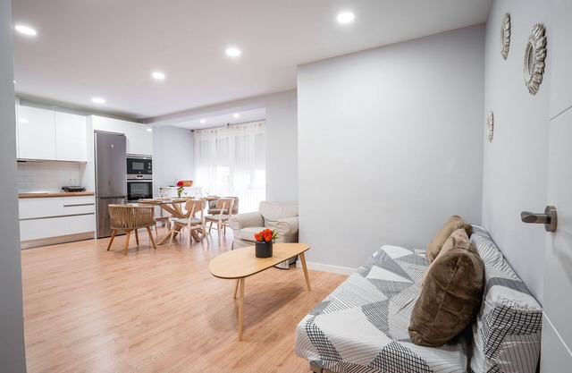 Apartment with 3 bedrooms - QH Train Station