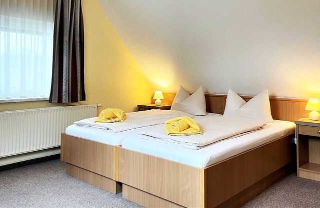Appartement avec lit supplémentaire pour max. 4 personnes - Gasthof & Pension "Zur Friedenseiche" (Maison d'hôtes)