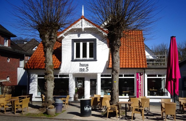 Appartement avec flair au coeur de HH -Volksdorf, 2 balcons, zone souterraine, Wi-Fi