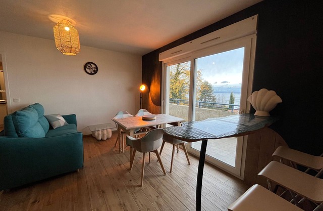 Appartement avec piscine et parking à Évian-les-Bains