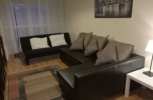 APPARTEMENT AVEC PISCINE, TERRASSE ET GARAGE