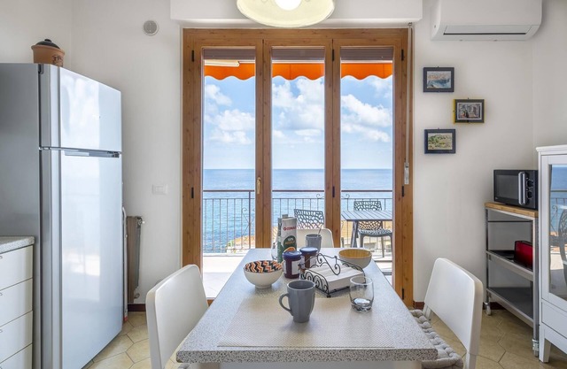 Apartment with sea view terrace and A/C | Ap57