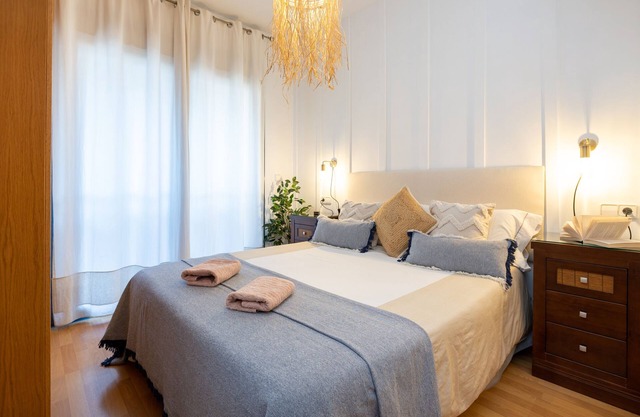 ARCOIRIS appartement de luxe avec piscine garage privée et internet à côté du centre
